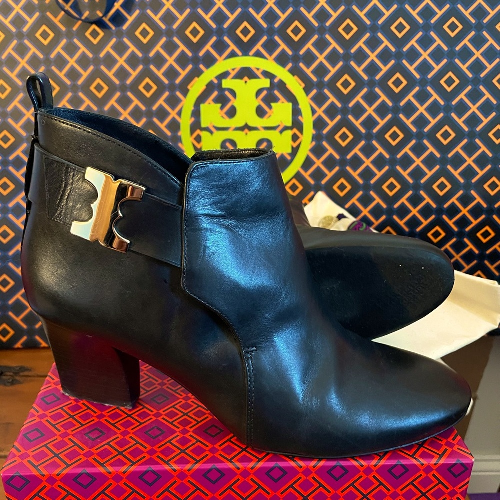 tory burch booties